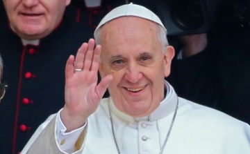 Valentin-nap - Ferenc pápa több mint húszezer jegyessel találkozott