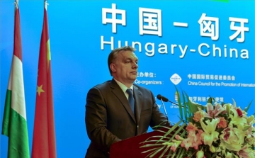 Orbán Pekingben: 2016-ra 4 százalékos növekedés a cél Magyarországon