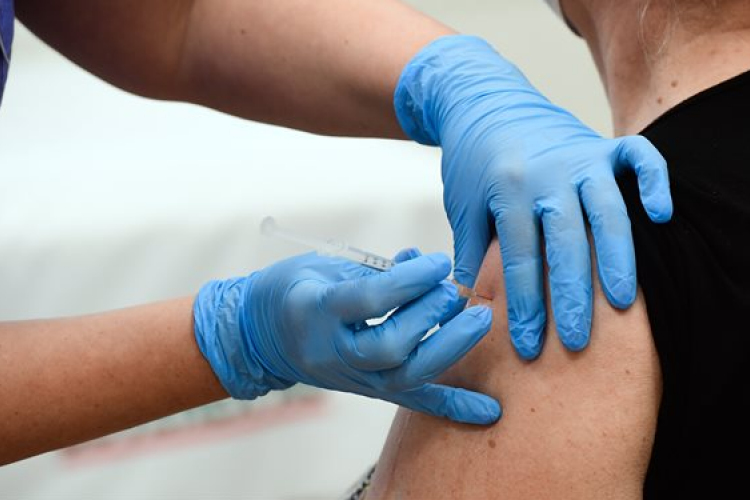 Alakíthatók úgy a vakcinák, hogy ne okozzanak vérrögképződést